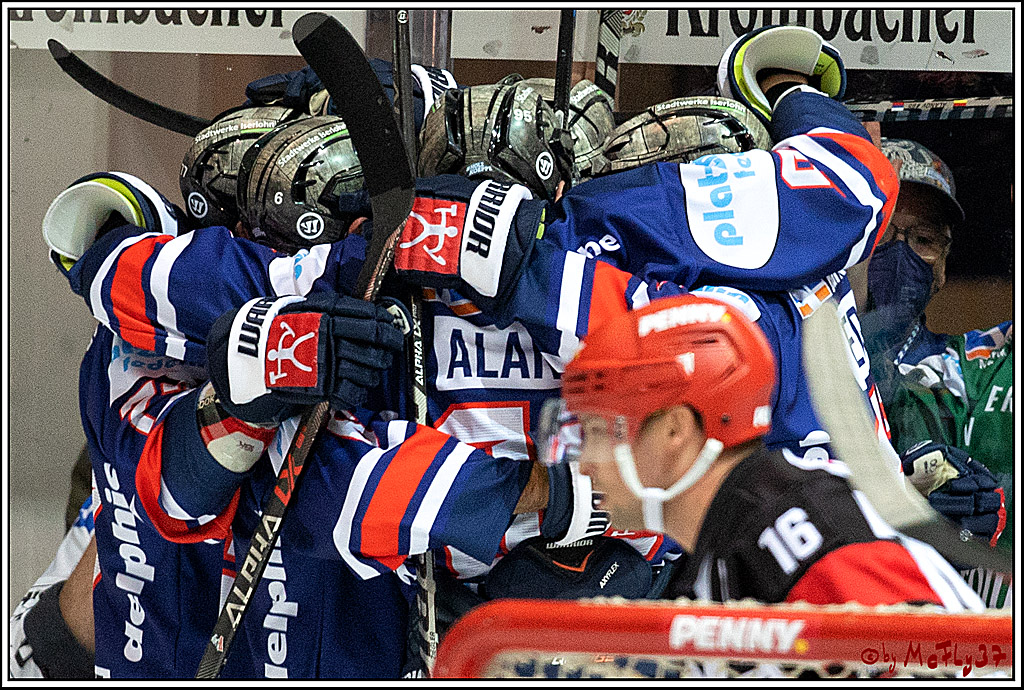 PENNY DEL;  Iserlohn Roosters - Kölner Haie; Iserlohn, 06.10.2022